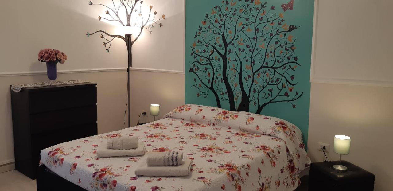 Al 68 Di Piazza Cavour Bed & Breakfast Naples Exterior photo