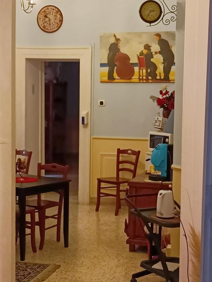 Al 68 Di Piazza Cavour Bed & Breakfast Naples Exterior photo
