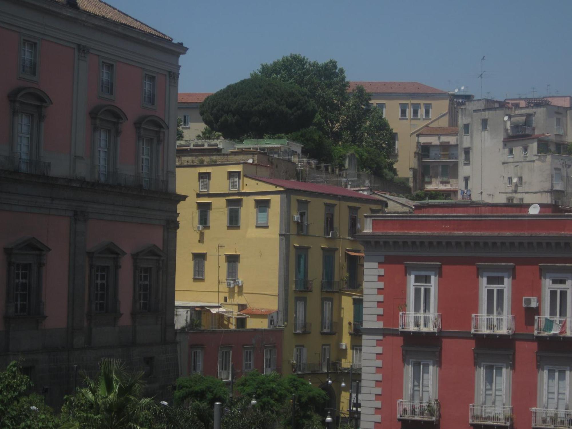 Al 68 Di Piazza Cavour Bed & Breakfast Naples Exterior photo