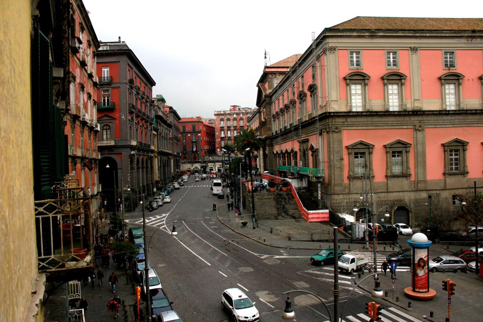 Al 68 Di Piazza Cavour Bed & Breakfast Naples Exterior photo