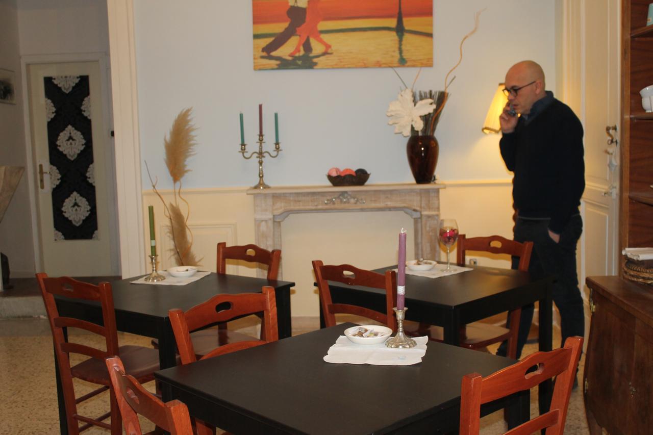 Al 68 Di Piazza Cavour Bed & Breakfast Naples Exterior photo
