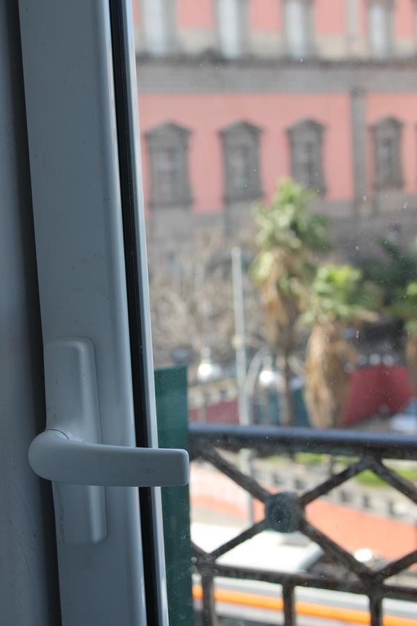 Al 68 Di Piazza Cavour Bed & Breakfast Naples Exterior photo
